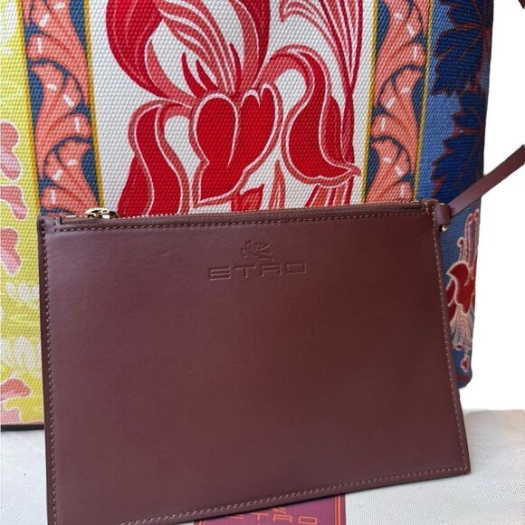 NWT Etro Canvas Tote W/Leather Pouch - Picture 7 of 7
